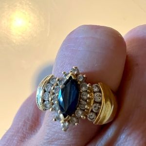 Authentic 18k gold, diamond and sapphire ring
